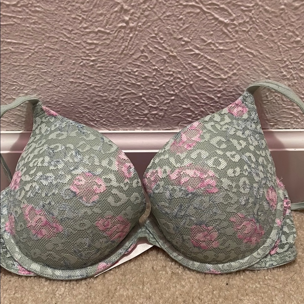 VS PINK Light Green and Pink Underwire Bra with Floral Accents 32C